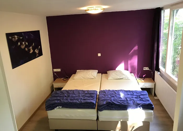 Дом отдыха Bungalowpark - Delta 121 *